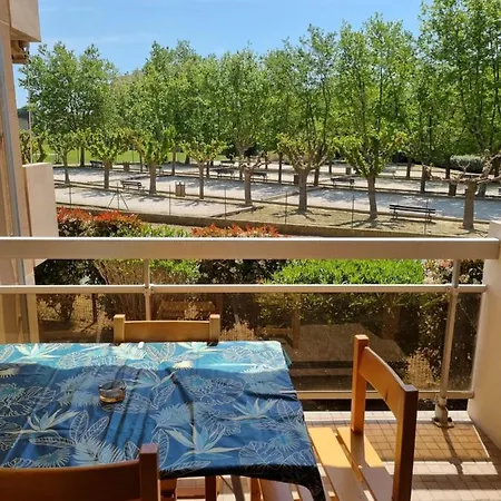 Cabine. Terrasse Appartement Le Lavandou