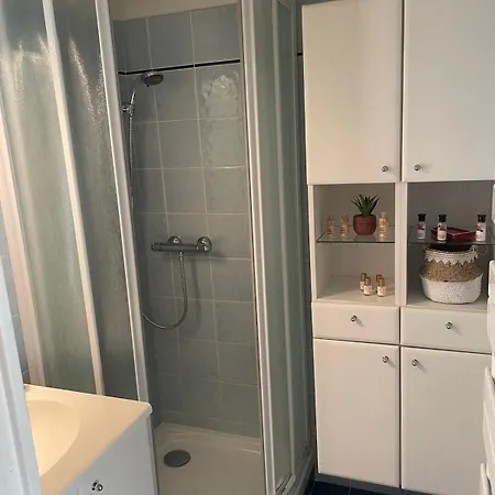 Cabine. Terrasse דירה